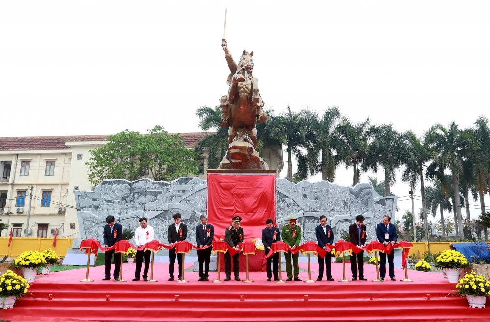 Vĩnh Phúc: Khánh thành tượng đài Tả tướng quốc Trần Nguyên Hãn