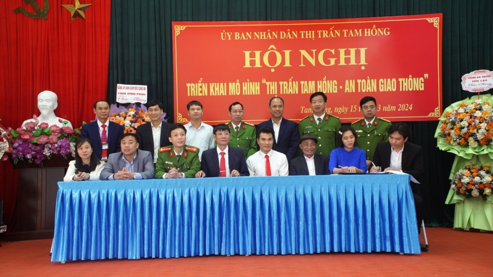 Huyện Yên Lạc: Triển khai mô hình “Thị trấn Tam Hồng – An toàn giao thông”