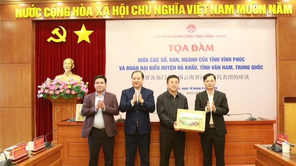 Vĩnh Phúc: Hợp tác toàn diện với huyện Hà Khẩu (Trung Quốc)