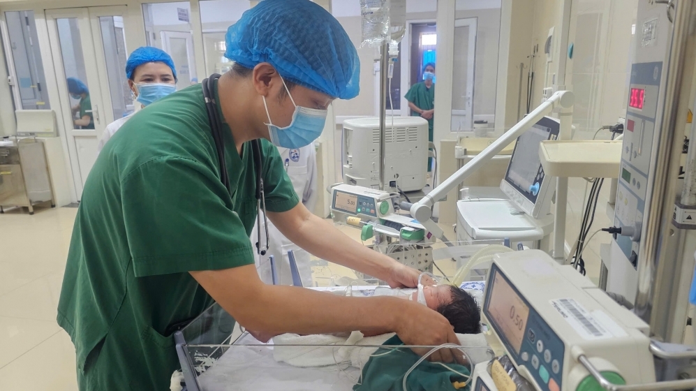 Hiện thực hóa giấc mơ làm cha mẹ cho những cặp vợ chồng hiếm muộn