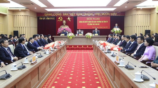 Kỷ luật lãnh đạo Hội Nông dân và Sở Tài nguyên và Môi trường tỉnh Vĩnh Phúc