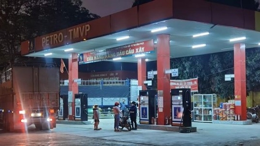 Vĩnh Phúc: Phạt hơn 41 triệu đồng vì gian lận 4,4 lít xăng của khách