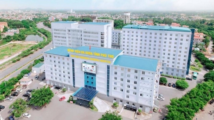 Một cán bộ Bệnh viện Đa khoa tỉnh Phú Thọ nhận 