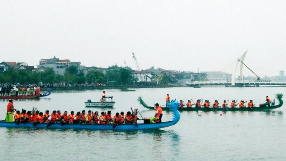 Phú Thọ: Tổ chức Giải bơi chải thành phố Việt Trì năm 2023