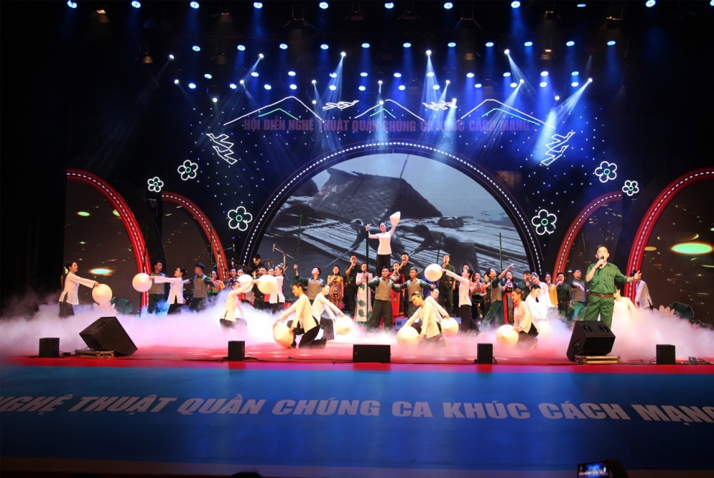 Vĩnh Phúc: Khai mạc Hội diễn nghệ thuật quần chúng ca khúc cách mạng năm 2023