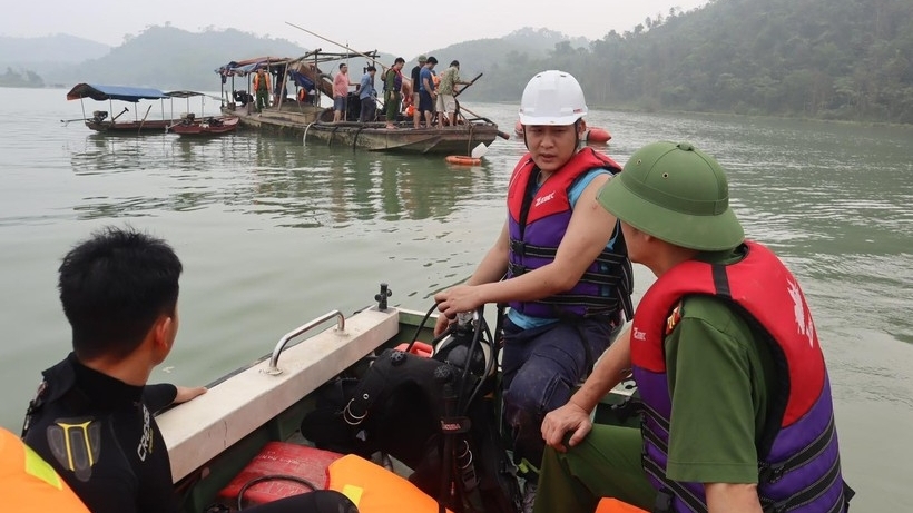 Hà Giang: Đã tìm thấy thi thể nạn nhân cuối cùng vụ lật thuyền trên sông Lô