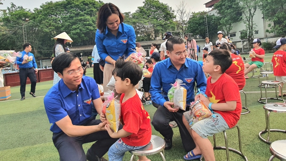 Vĩnh Phúc: Chung tay vì trẻ tự kỷ, người khuyết tật