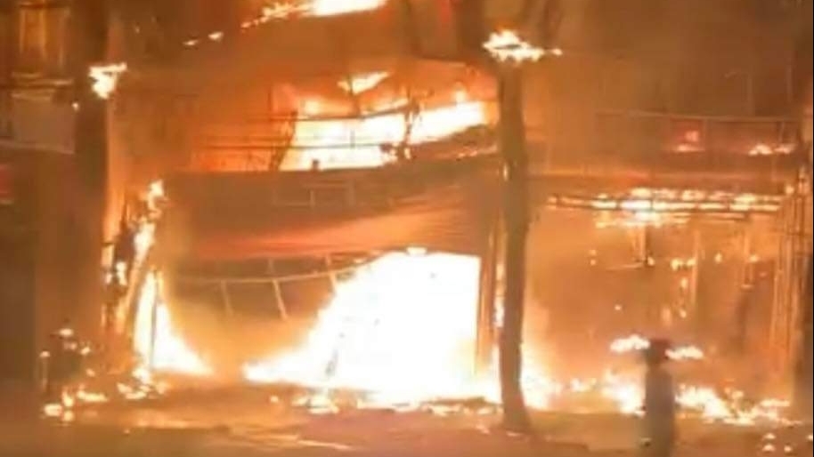 Vĩnh Phúc: Cháy xưởng sản xuất biển quảng cáo