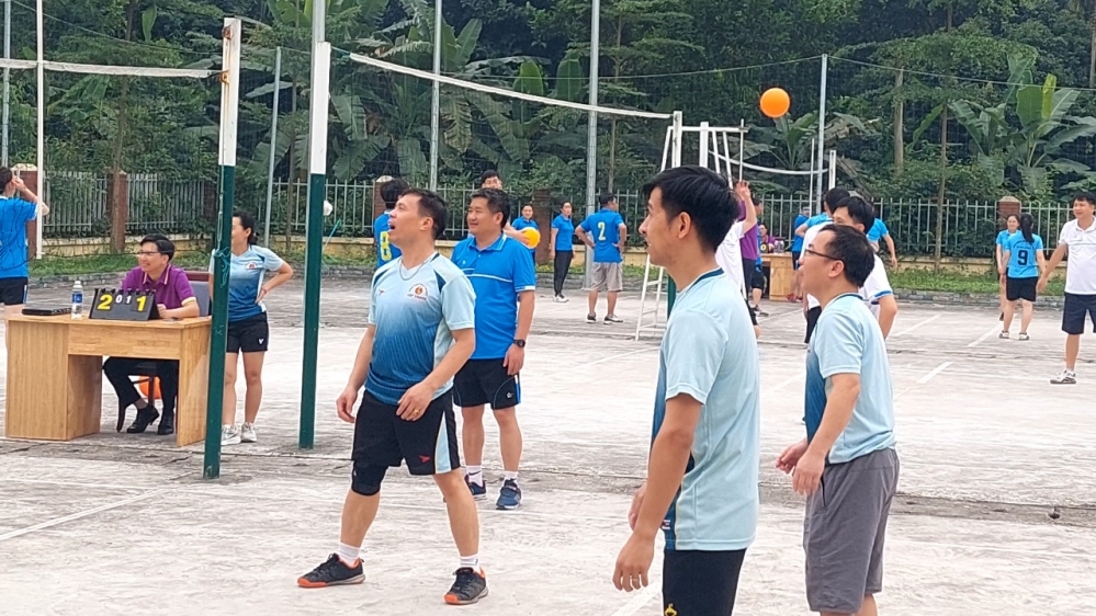 Huyện Lập Thạch: Sôi nổi Giải bóng chuyền hơi mở rộng