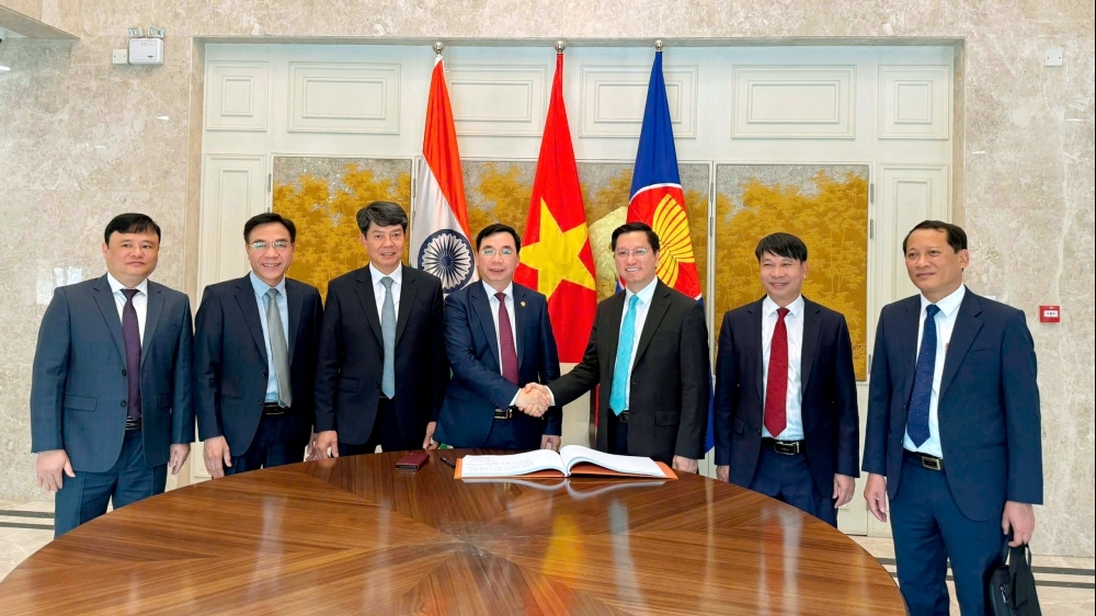 Lãnh đạo tỉnh Vĩnh Phúc làm việc với Đại sứ quán Việt Nam tại Ấn Độ