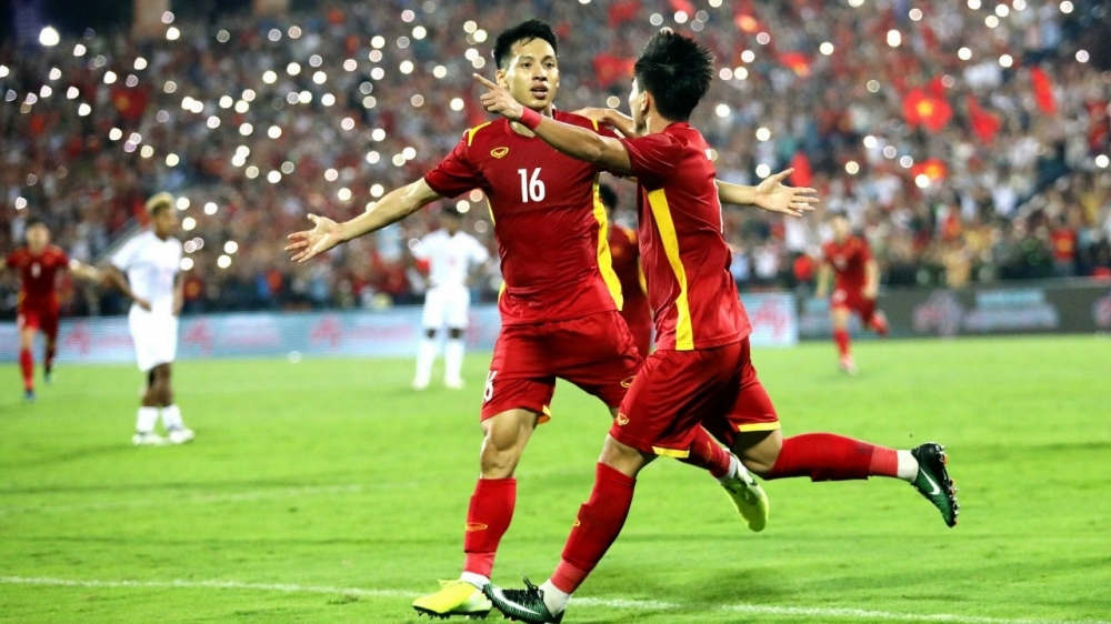 Phút thứ 70 đội trưởng Hùng Dũng mở tỷ số cho U23 Việt Nam trước U23 Myanmar