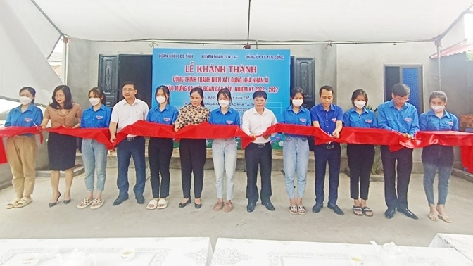 Vĩnh Phúc: Bàn giao nhà tình nghĩa tặng đoàn viên thanh niên có hoàn cảnh khó khăn