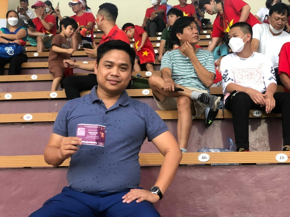 Cổ động viên đi cổ vũ đội tuyển U23 Việt Nam