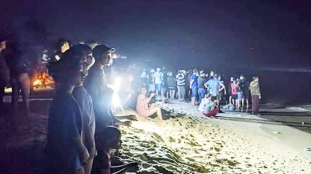 Thừa Thiên - Huế: Đi tắm biển, học sinh lớp 3 đuối nước thương tâm