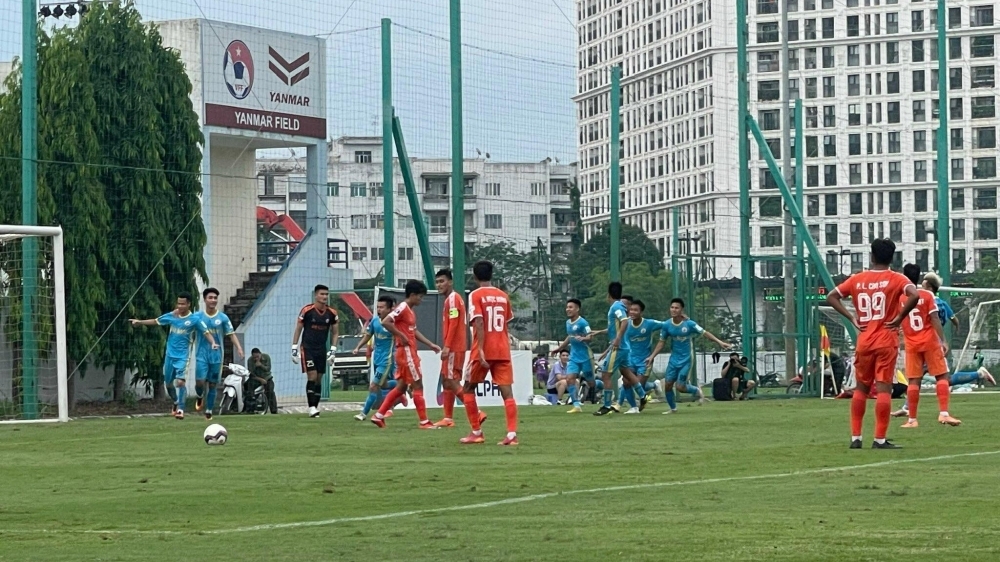 CLB bóng đá Hải Nam Vĩnh Yên hòa CLB bóng đá Trẻ Đà Nẵng vươn lên vị trí nhất bảng A