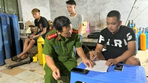 Vĩnh Phúc: Phát hiện tụ điểm sang chiết khí cười trái phép