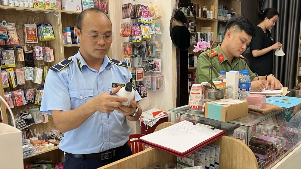 Vĩnh Phúc: Tạm giữ hơn 1.000 sản phẩm mỹ phẩm nhập lậu