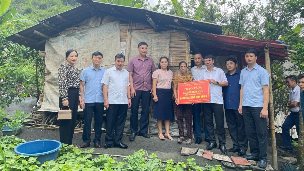 Huyện Yên Lạc hỗ trợ làm nhà tình nghĩa tại Điện Biên