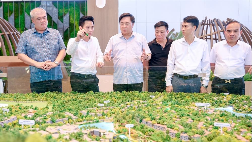 Chủ tịch tỉnh Vĩnh Phúc kiểm tra một số khu vực phát triển đô thị, nhà ở