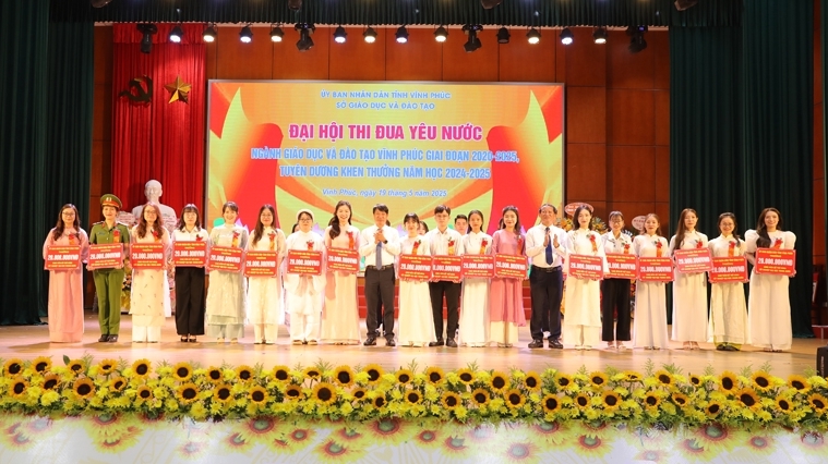 Vĩnh Phúc: Vinh danh trên 300 cá nhân, tập thể tại Đại hội thi đua yêu nước