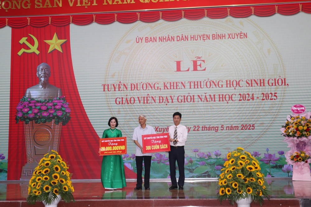Huyện Bình Xuyên: Gần 200 học sinh giỏi, giáo viên giỏi năm học 2024-2025