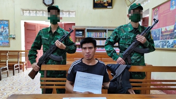 Nghệ An: Bắt giữ đối tượng tàng trữ ma túy tổng hợp