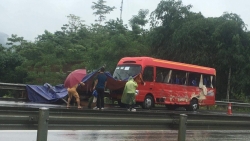 Xe khách tai nạn giao thông trên cao tốc Nội Bài - Lào Cai khiến 7 người thương vong
