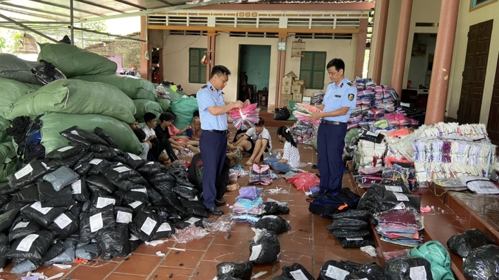 Vĩnh Phúc tạm giữ gần 12.000 sản phẩm có dấu hiệu giả mạo nhãn hiệu