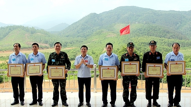 Vĩnh Phúc: Bế mạc diễn tập khu vực phòng thủ 1 bên 2 cấp huyện Bình Xuyên