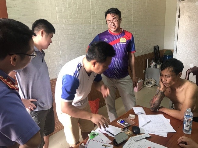 Nghệ An: Triệt xóa thành công tụ điểm mua bán ma túy liên huyện