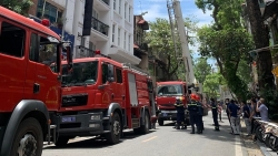 Hà Nội: Đưa nhiều du khách nước ngoài thoát khỏi đám cháy an toàn