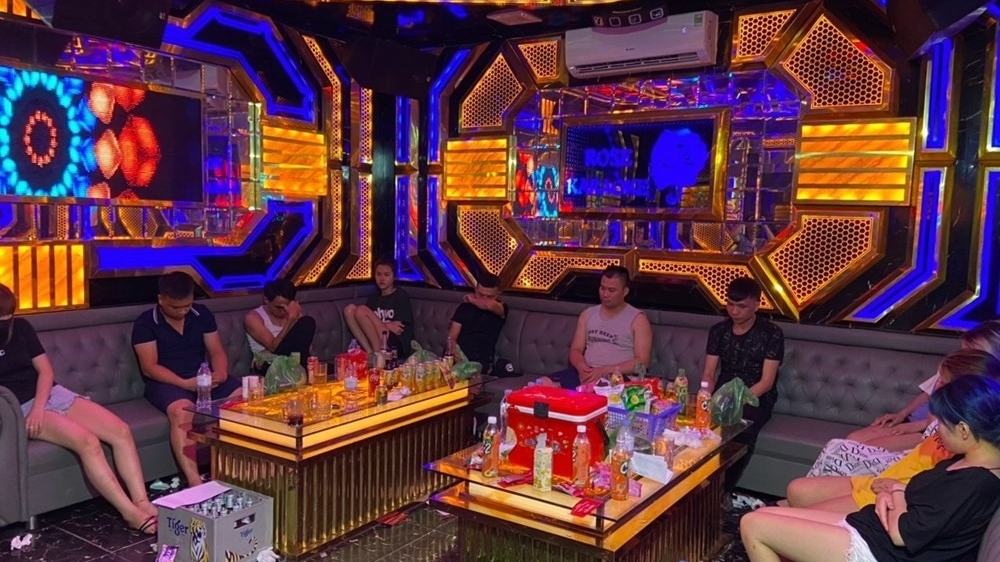 Hải Phòng: Phát hiện 11 đối tượng dương tính với chất ma túy trong quán karaoke Rose KTV