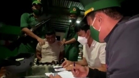 Quảng Ngãi: Bắt quả tang đối tượng vận chuyển trái phép chất ma túy