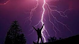 Hà Giang: Hai người phụ nữ bị sét đánh khi đi làm ruộng