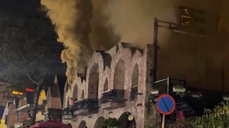 Vĩnh Phúc: Cháy quán cà phê gần Nhà thờ đá ở Tam Đảo