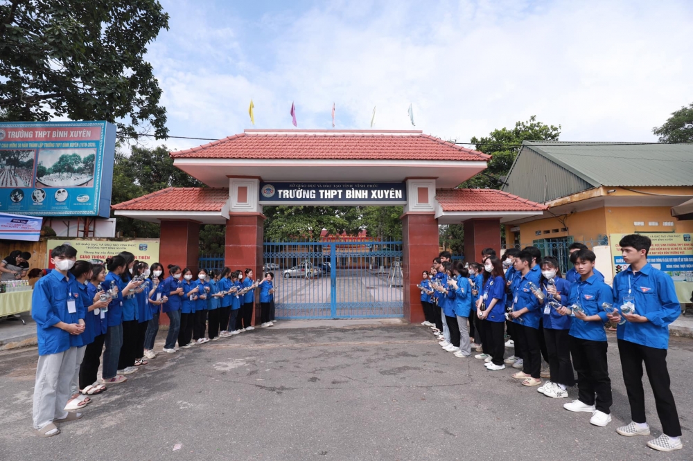 Tại điểm trường THPT Bình Xuyên