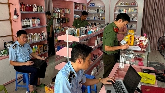 Vĩnh Phúc: Xử phạt gần 40 triệu đồng 2 cơ sở kinh doanh mỹ phẩm nhập lậu