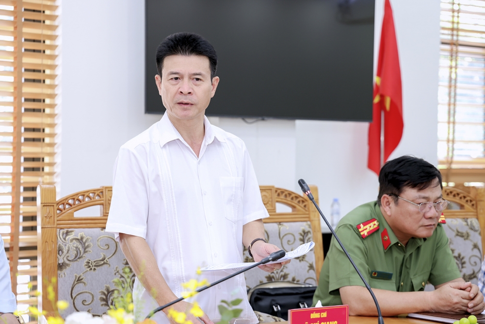 Phó Chủ tịch UBND tỉnh Vũ Chí Giang đề nghị huyện Bình Xuyên tập trung các nguồn lực xây dựng kết cấu hạ tầng đô thị hiện đại, văn minh.