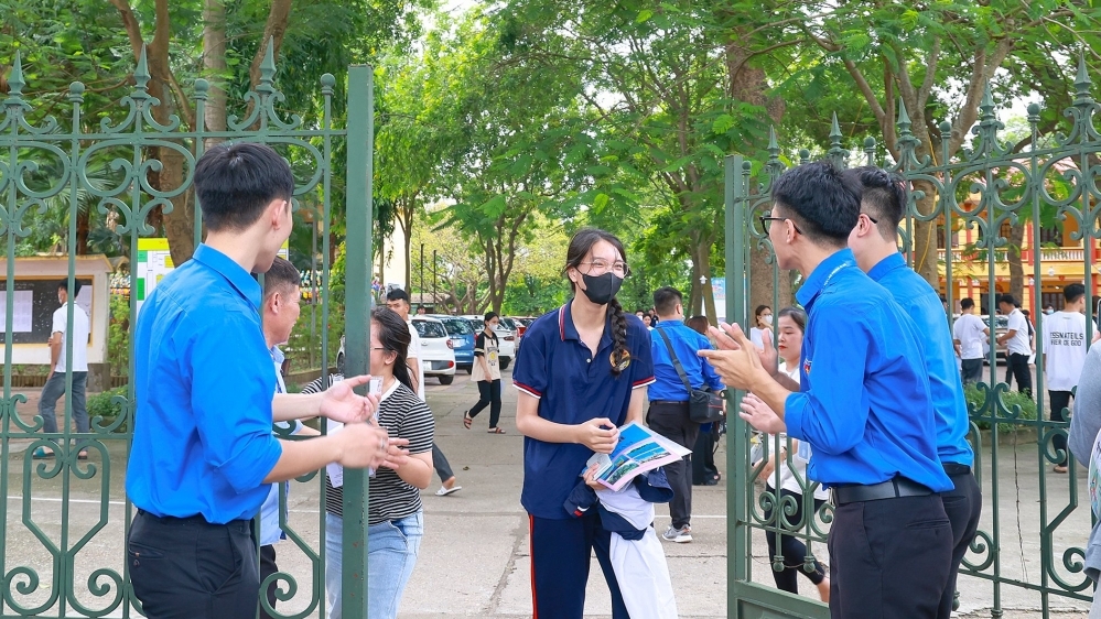 Vĩnh Phúc: Đề Toán tương đối khó, có tính phân loại cao