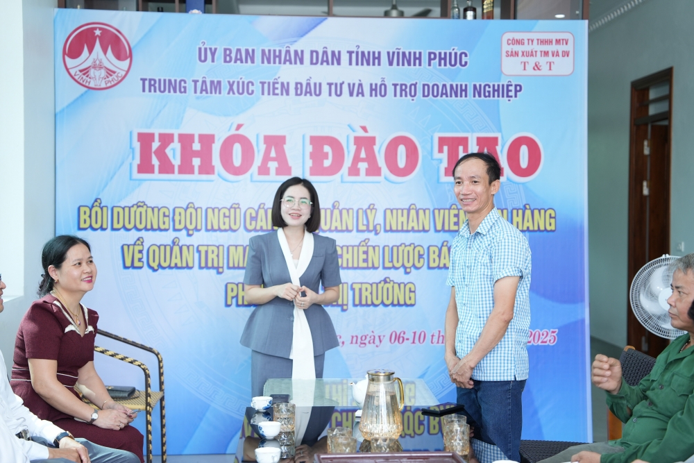 giảng viên Lại Hồng Gấm đến từ Học viện Marketing PMT Group Hà Nội giảng viên Lại Hồng Gấm đến từ Học viện Marketing PMT Group Hà Nội