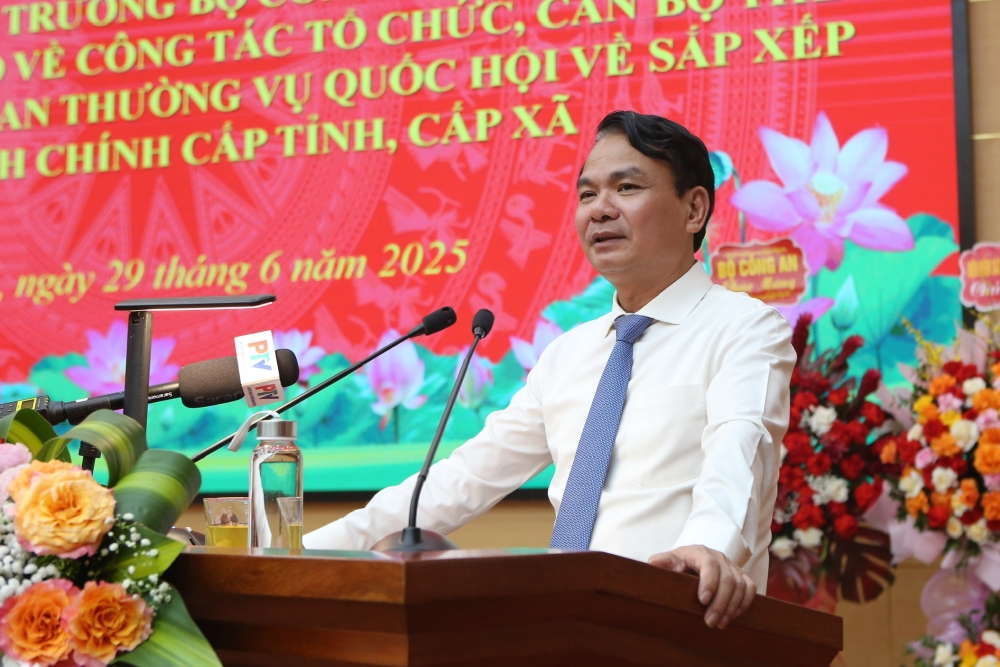 Đồng chí Đặng Xuân Phong - Ủy viên BCH Trung ương Đảng, Bí thư Tỉnh ủy Vĩnh Phúc phát biểu chỉ đạo.