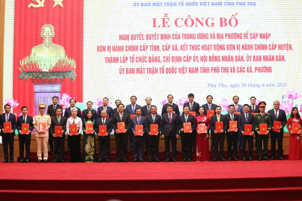 Phú Thọ: Vươn lên chiếm lĩnh đỉnh cao phát triển mới để nâng cao mọi mặt cuộc sống của Nhân dân