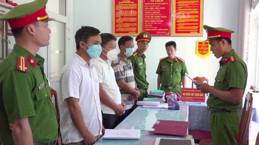 Quảng Nam: Nghiệm thu khống khối lượng, hai giám đốc và nguyên chủ tịch UBND xã bị bắt giam