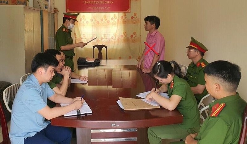  Phó Trưởng phòng Kinh tế và hạ tầng huyện Yên Minh bị khởi tố