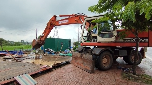 Vĩnh Phúc: Xử lý hơn 20 trường hợp vi phạm hành lang an toàn giao thông