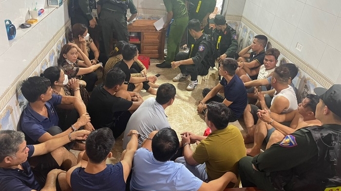 Vĩnh Phúc: Bắt quả tang 14 đối tượng tham gia đánh bạc bằng hình thức xóc đĩa