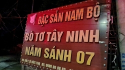 Nửa đêm, hàng chục cảnh sát chữa cháy nhà hàng Bò tơ Năm Sánh 07