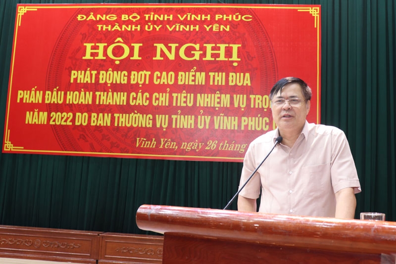 Đ.c Bí thư Thành ủy Nguyễn Ngọc Bình phát biểu chỉ đạo