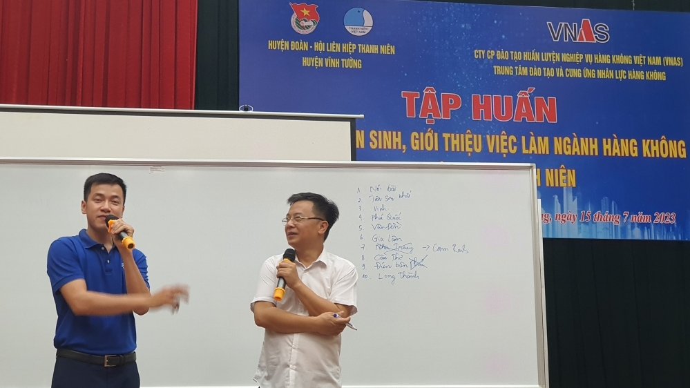 Tuyển sinh, giới thiệu việc làm ngành Hàng không cho thanh niên
