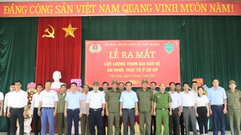 Vĩnh Phúc: Ra mắt lực lượng tham gia bảo vệ an ninh, trật tự ở cơ sở
